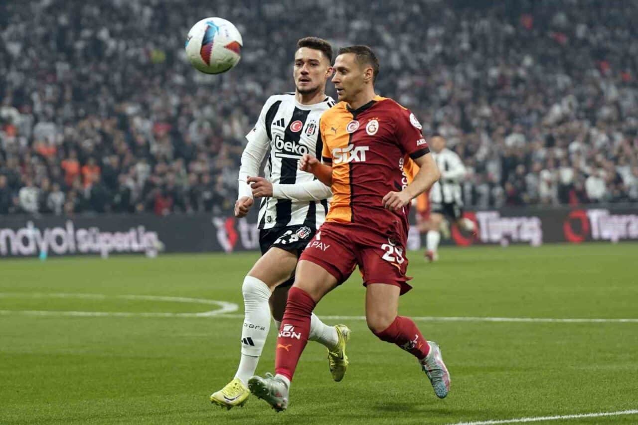 Trendyol Süper Lig'de Beşiktaş, Galatasaray ile oynadığı derbi maçının ilk