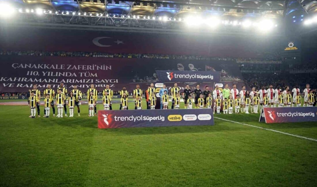 Fenerbahçe, Samsunspor’u Ağırlıyor: İlk 15 Dakika Golsüz Beraberlikle Tamamlandı Trendyol Süper Lig'in 28. haftasında Fenerbahçe, evinde Samsunspor ile mücadele