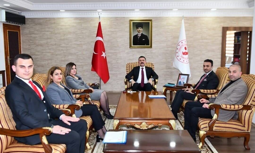Tüketiciyi Koruma Haftasında Tüketici Hakem Heyeti’nden Vali Tekbıyıkoğlu’na Ziyaret Tüketiciyi Koruma Haftası'nda Tunceli Ticaret İl Müdürü Kayahan Topal ve