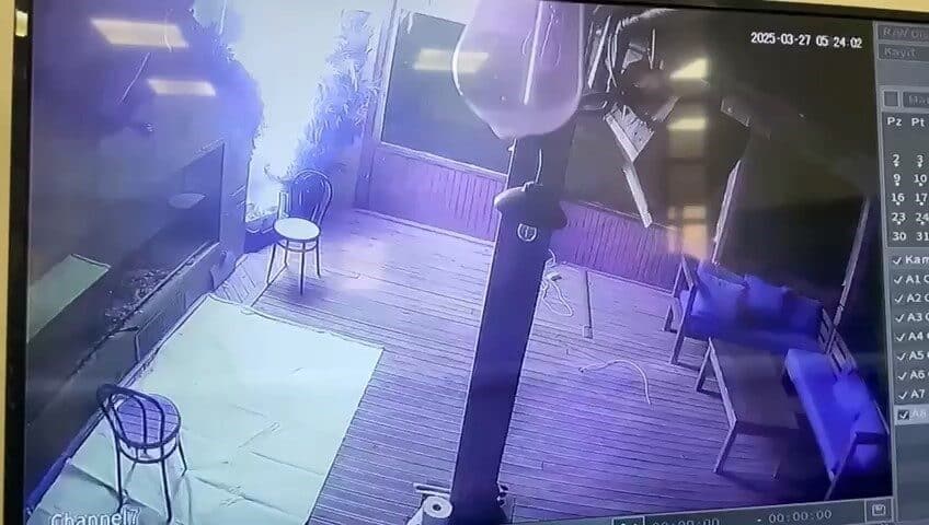 Uludağ'da Kervansaray Otel'de meydana gelen yangında milli kayakçılar Berkin ve