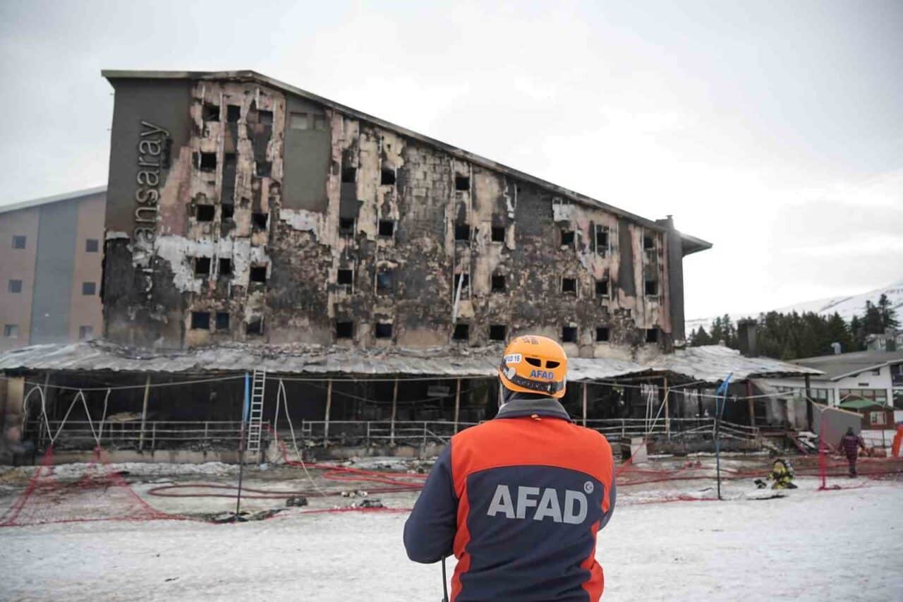 Uludağ'daki Kervansaray Otel'de çıkan yangında hayatını kaybeden Yahya Usta ve