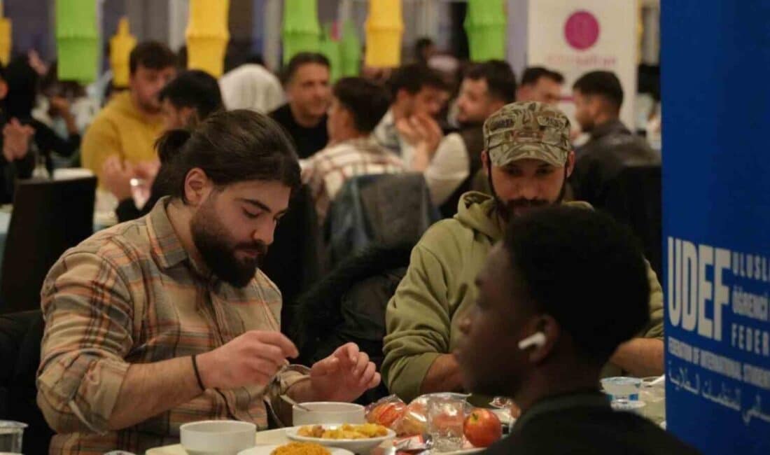 Karabük Üniversitesi’nde Uluslararası Öğrenciler İçin İftar Programı Düzenlendi Karabük Üniversitesi'nde, uluslararası öğrencilerin katılımıyla "Gurbetin Çocuklarıyla Aile Sıcaklığında Bir