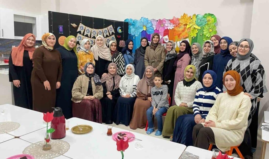 Kütahya’da üniversiteli gençler Kur’an Kursu’nda iftar programı düzenledi Kütahya Dr. Osman Konur 4-6 Yaş Kur’an Kursu, üniversiteli gençlerle