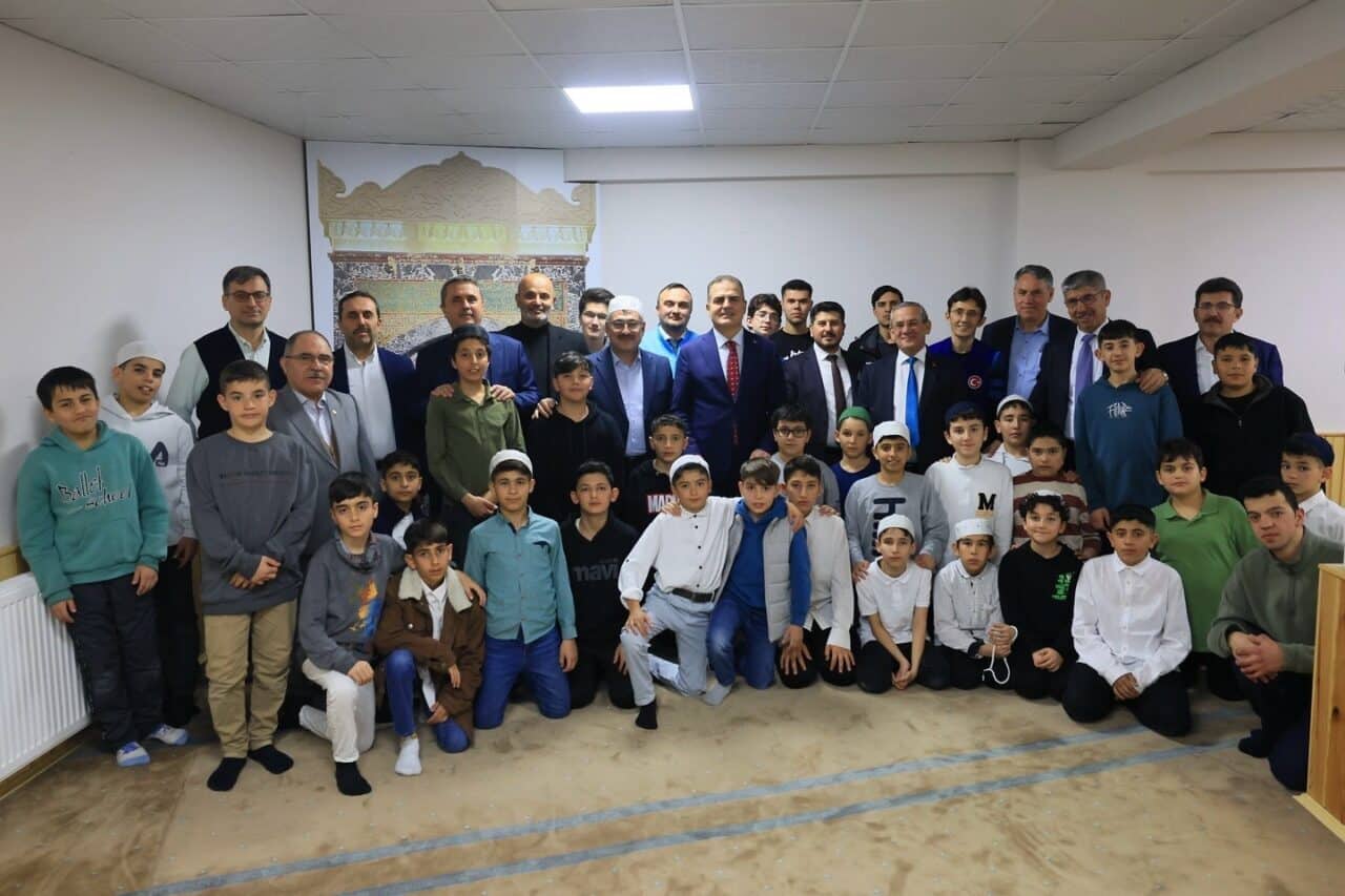 Muğla Valisi Dr. İdris Akbıyık, Hacı Ahmet Çiçek Akçaova Erkek