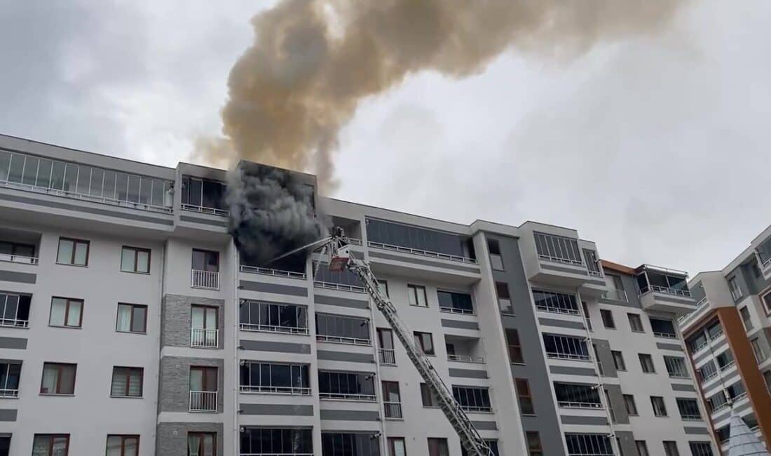 Kocaeli'nin Derince ilçesindeki Safir Konakları'nda çıkan yangın, site yöneticisinin yangın