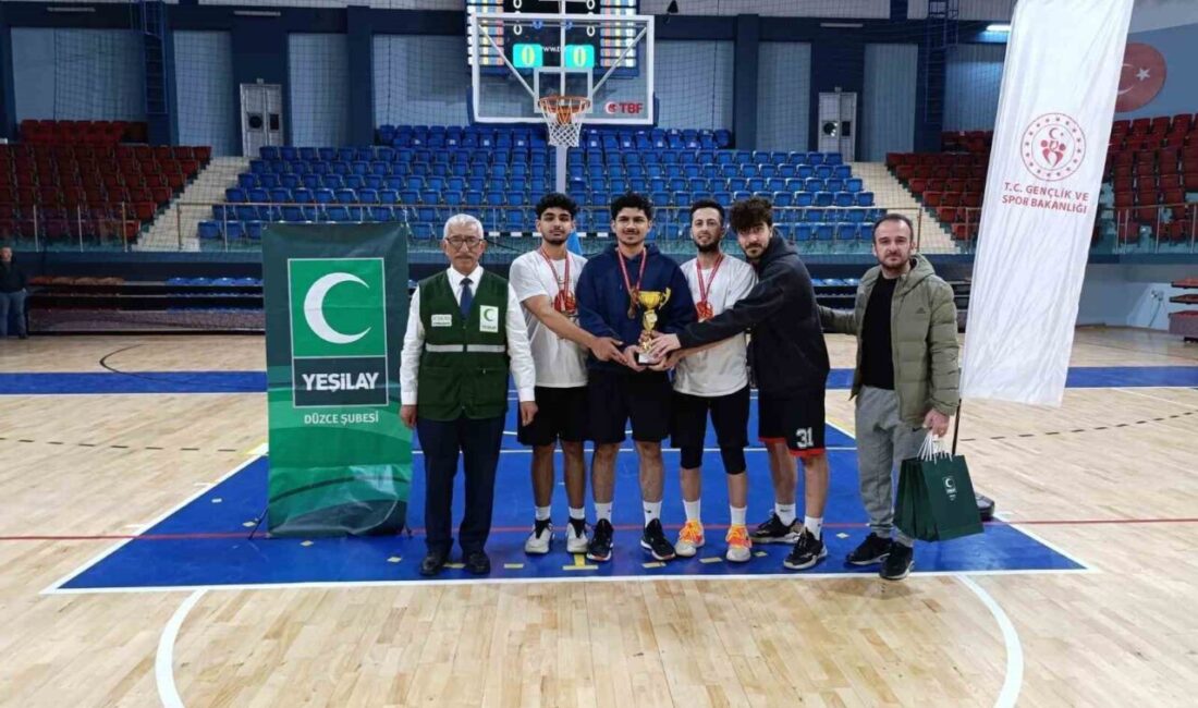 Düzce’de Bağımlılıkla Mücadele İçin Basketbol Turnuvası Düzenlendi Düzce'de Yeşilay Haftası etkinlikleri çerçevesinde düzenlenen "Yeşilay 3x3 Basketbol Turnuvası"