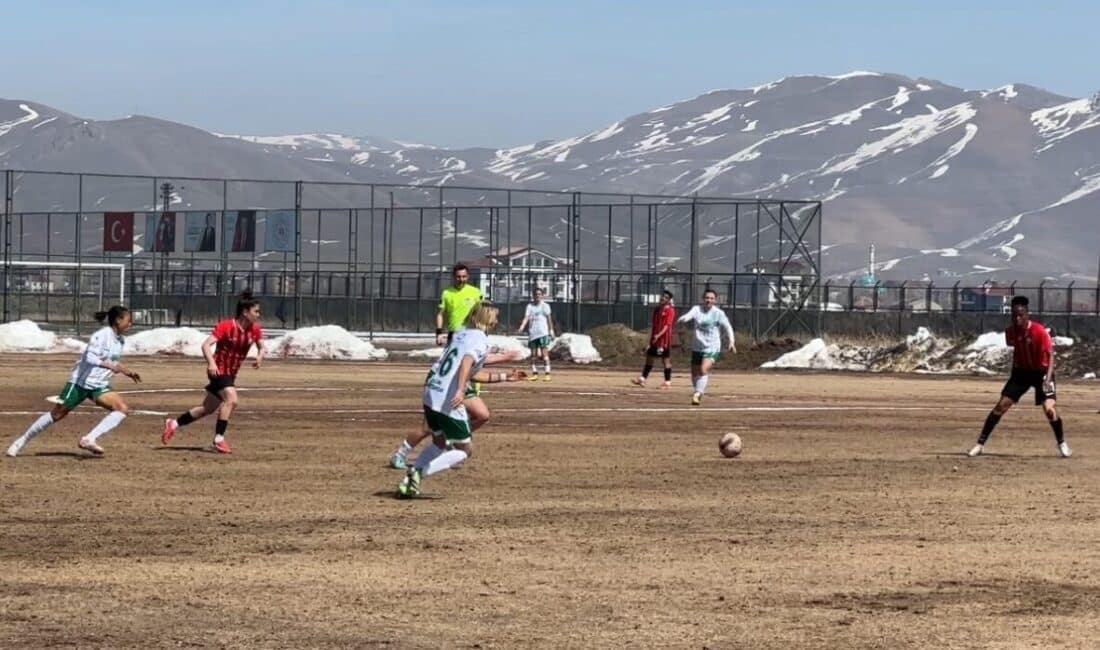 Yüksekova Spor, Giresun Sanayispor ile 1-1 Berabere Kalarak Puan Paylaştı TFF Kadınlar 1. Lig Şampiyonluk Grubu'nda Yüksekova Spor, Giresun Sanayispor