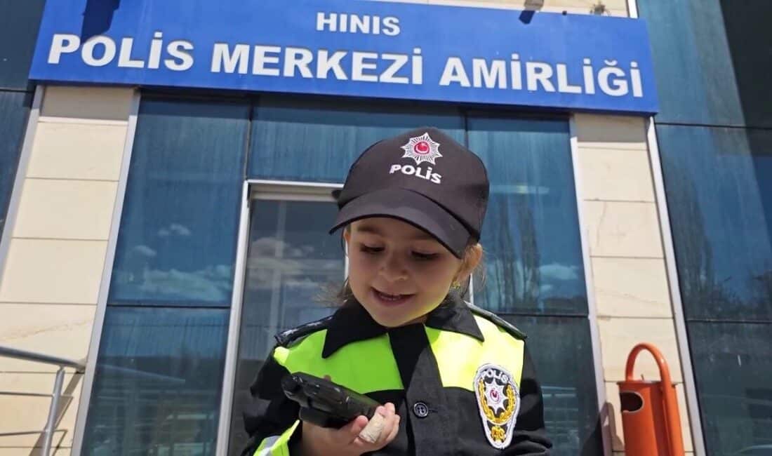 Erzurum'un Hınıs ilçesinde 23 Nisan Ulusal Egemenlik ve Çocuk Bayramı