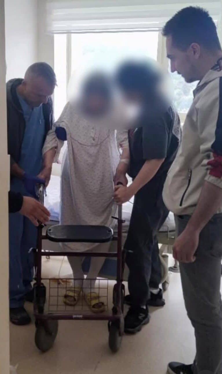 Niksar Devlet Hastanesi, 95 ve 99 yaşındaki hastalarının kalça kırığı