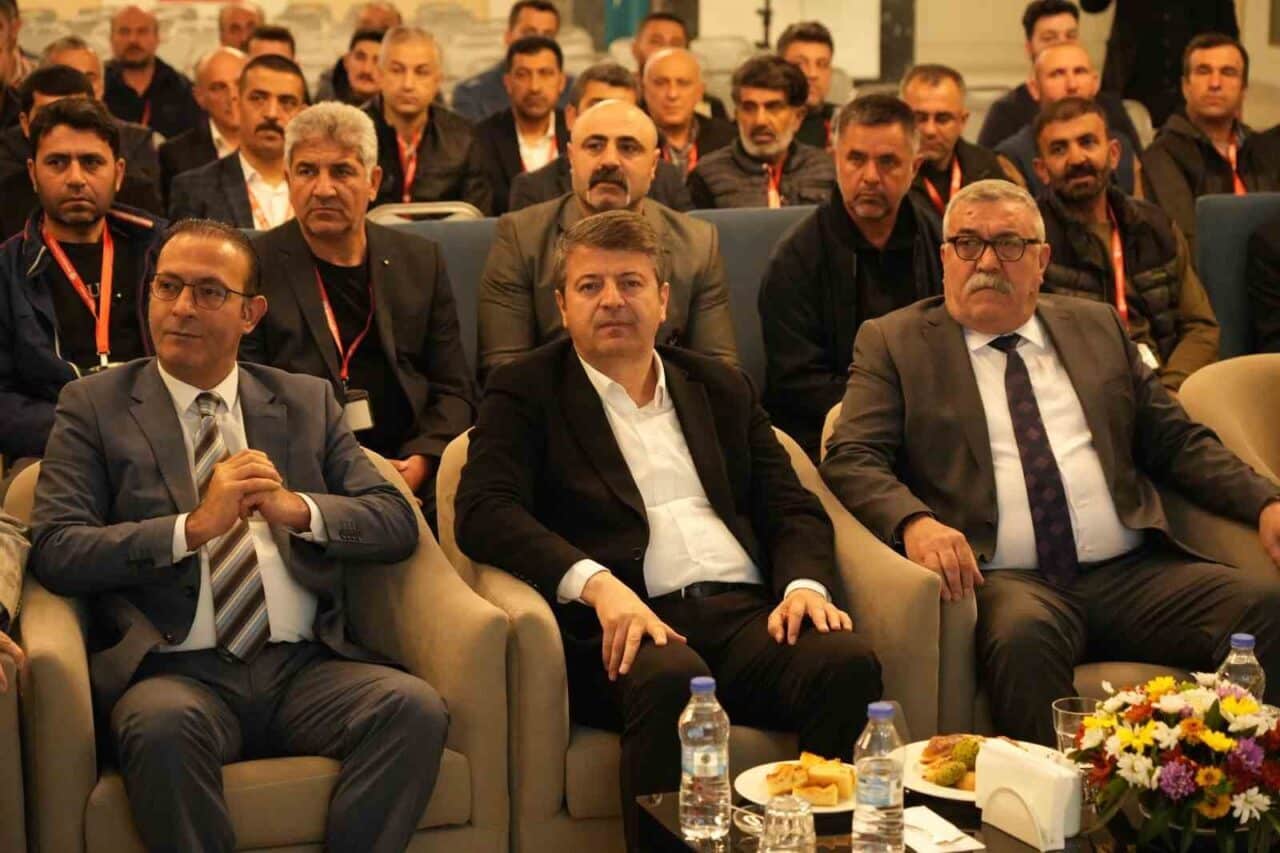 Adıyaman Belediye Başkanı Abdurrahman Tutdere, Belediye-İş Sendikası'nın 1. Olağan Genel