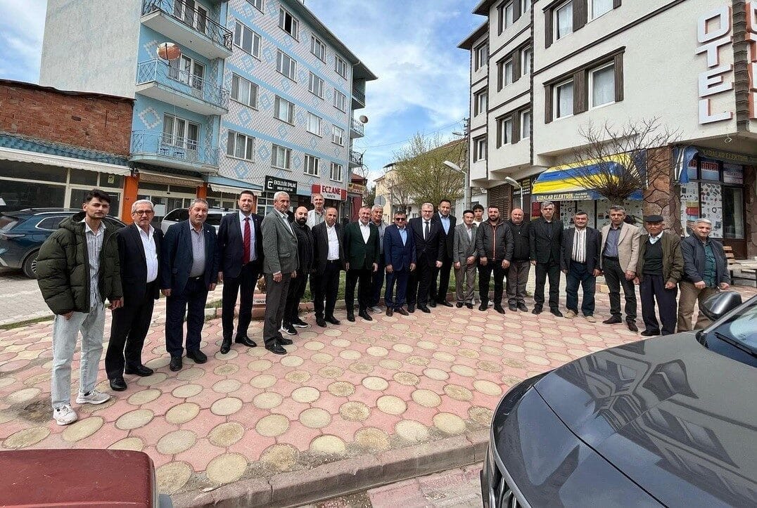 AK Parti Bilecik Milletvekili Halil Eldemir ve İl Başkanı Serkan