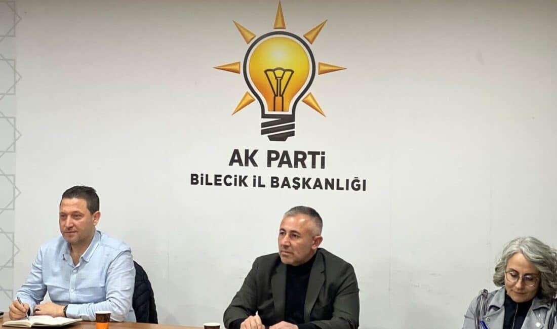 AK Parti Bilecik İl Başkanı Serkan Yıldırım'ın liderliğindeki İl Yönetim