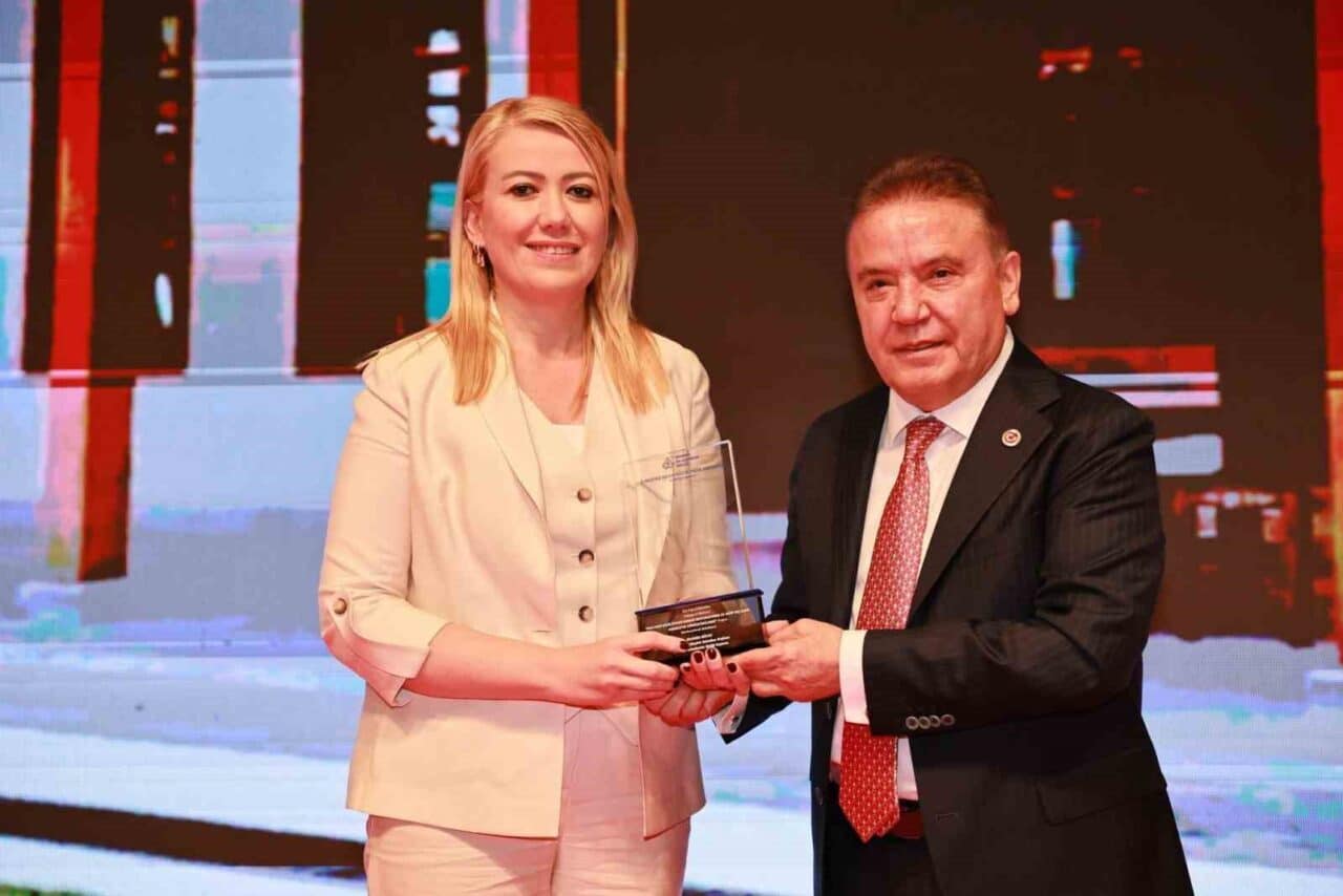 Merkezefendi Belediyesi, Akdeniz Belediyeler Birliği'nin 9. Proje Yarışması’nda iki ödül