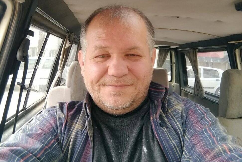 Antalya'nın Alanya ilçesinde 55 yaşındaki Ali Coşar, evinde fenalaşarak hastaneye