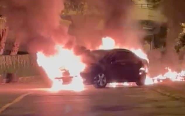 Alanya’da park halindeki otomobil alev alarak kullanılamaz hale geldi Alanya'da sabah 05.00'te Saray Mahallesi Tarım Sokak'ta park halindeki Honda