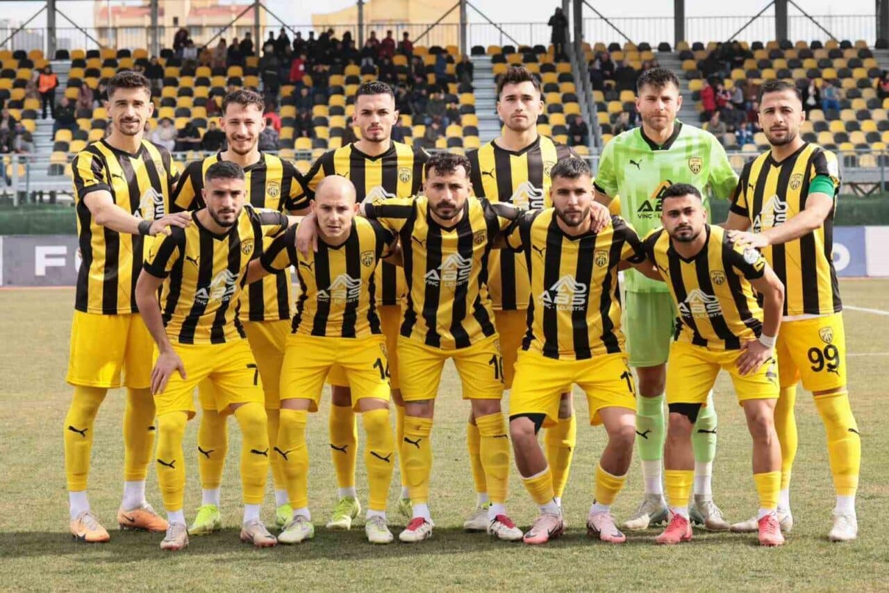 Aliağa FK, TFF 3. Lig 3. Grup’ta Bayburt Özel İdarespor’u