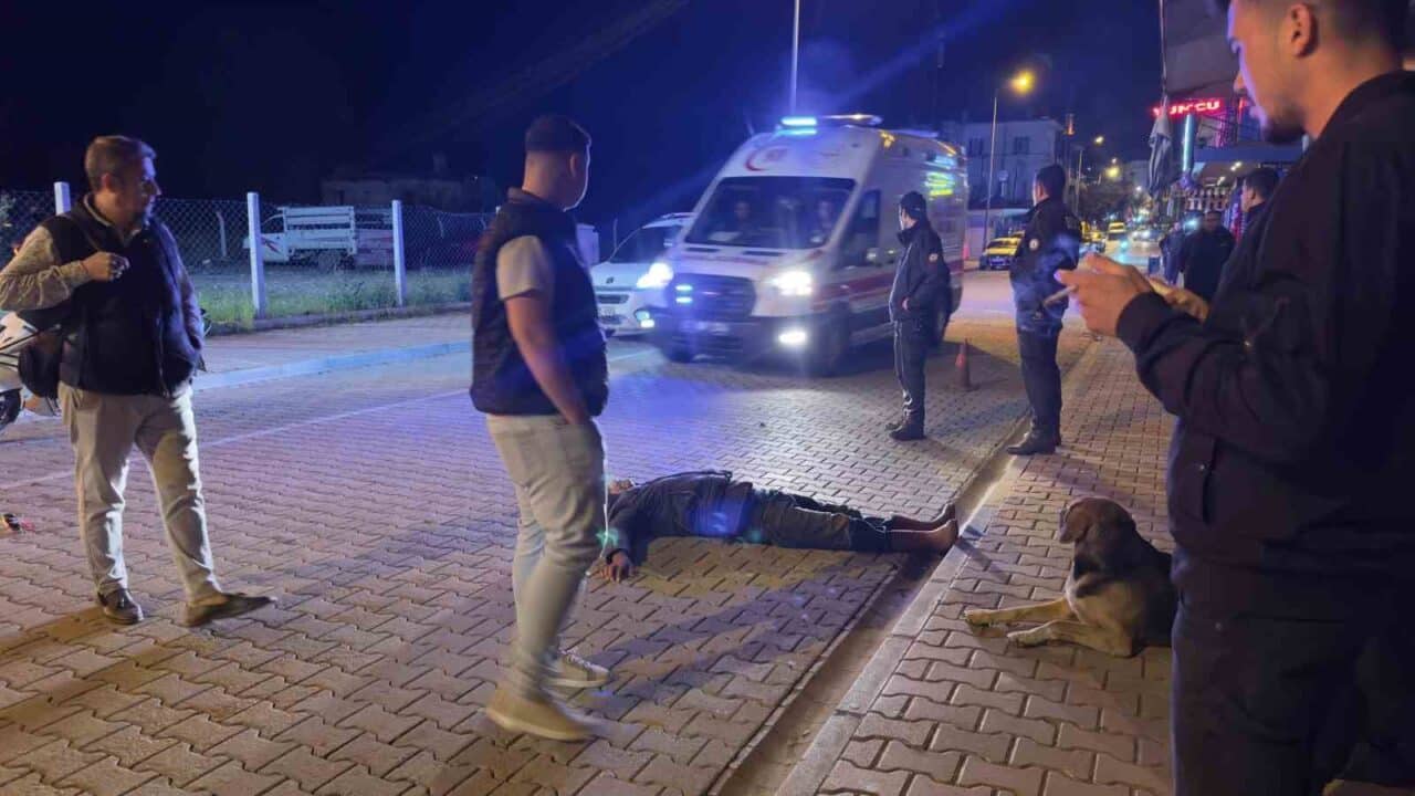 Antalya Gazipaşa'da alkol komasına giren İbrahim Y., yol ortasında baygın