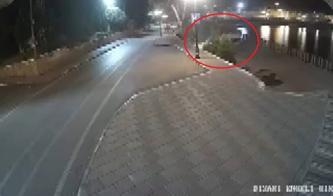 Reyhanlı’da Alkollü Sürücünün Aracı Takla Attı, Göl Kenarına Devrildi Hatay'ın Reyhanlı ilçesinde Ş.P. yönetimindeki alkollü hafif ticari araç, kontrolden