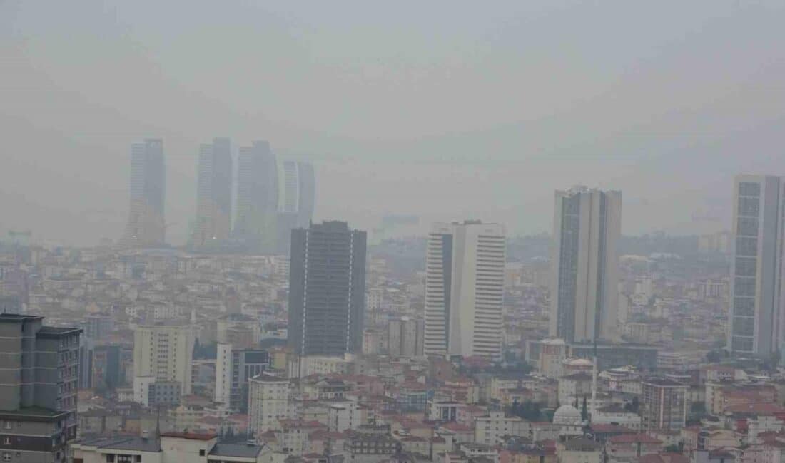 Anadolu Yakası’nda sabah saatlerinde hava kirliliği nedeniyle görüş mesafesi düştü İstanbul'un Anadolu Yakası'ndaki Maltepe, Kartal, Pendik ve Tuzla ilçelerinde sabah