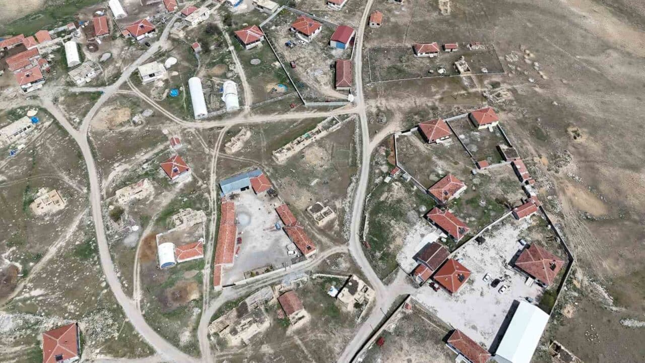 Ankara'nın Haymana ilçesine bağlı Boğazkaya Mahallesi'nde 20 yıldır su sıkıntısı