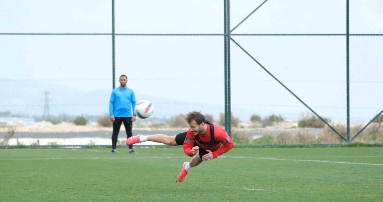 Atakaş Hatayspor, Süper Lig’in 30. haftasında Eyüpspor ile oynayacağı maçın