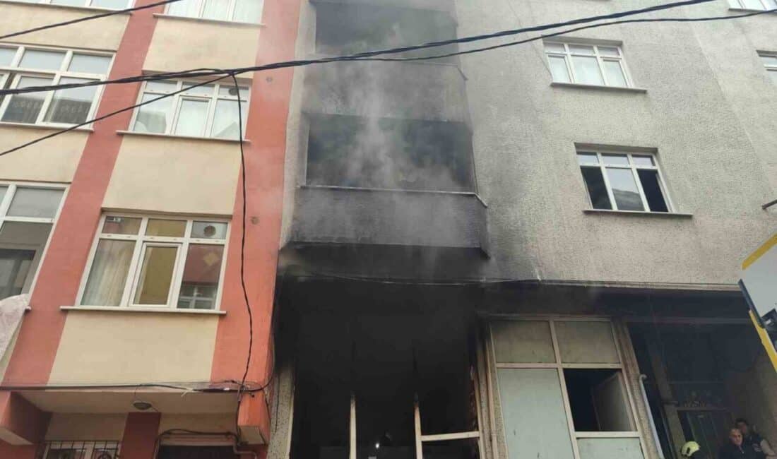 Bağcılar’da Araç Paspası Üreten İş Yerinde Yangın Çıktı, Kontrol Altına Alındı Bağcılar Göztepe Mahallesi'nde bir iş yerinde çıkan yangın, itfaiye ekiplerinin