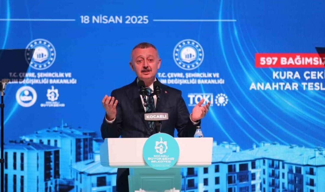 Kocaeli Büyükşehir Belediye Başkanı Tahir Büyükakın, Çevre Bakanı Murat Kurum'un