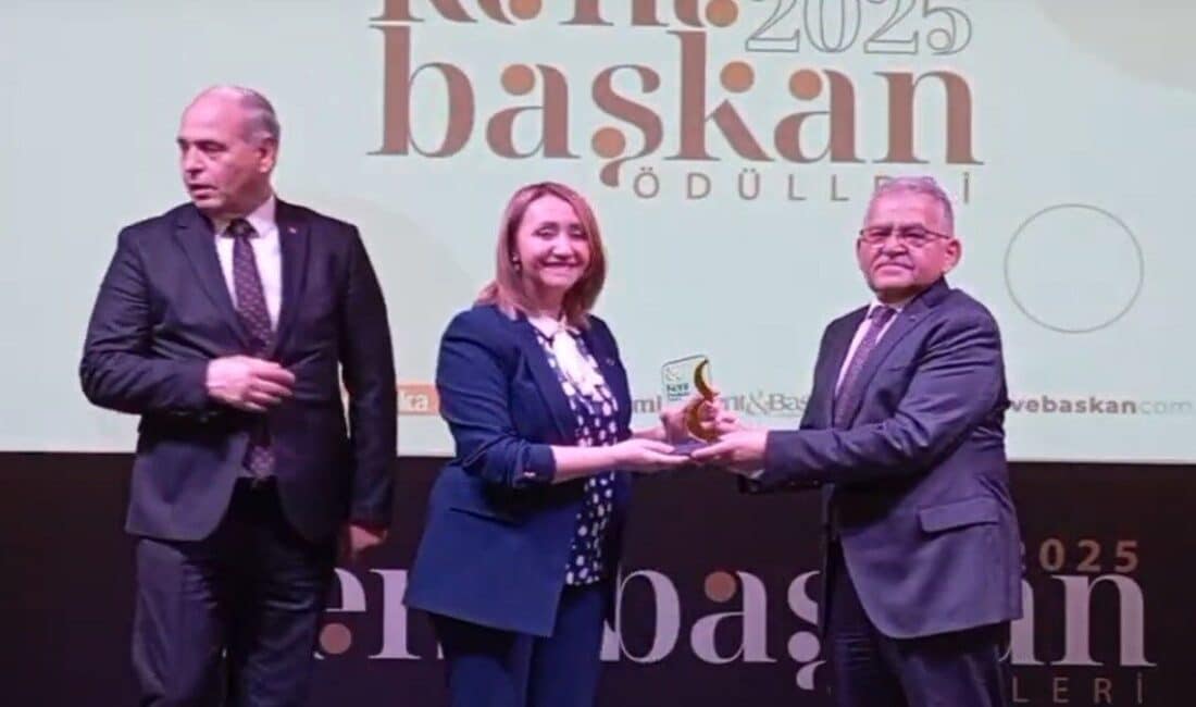 Pazaryeri Belediye Başkanı Zekiye Tekin, En İyi Belediye Başkanları Listesine Girdi! Pazaryeri Belediye Başkanı Zekiye Tekin, Kayseri'de düzenlenen Kent-Başkan Ödülleri'nde başarılı