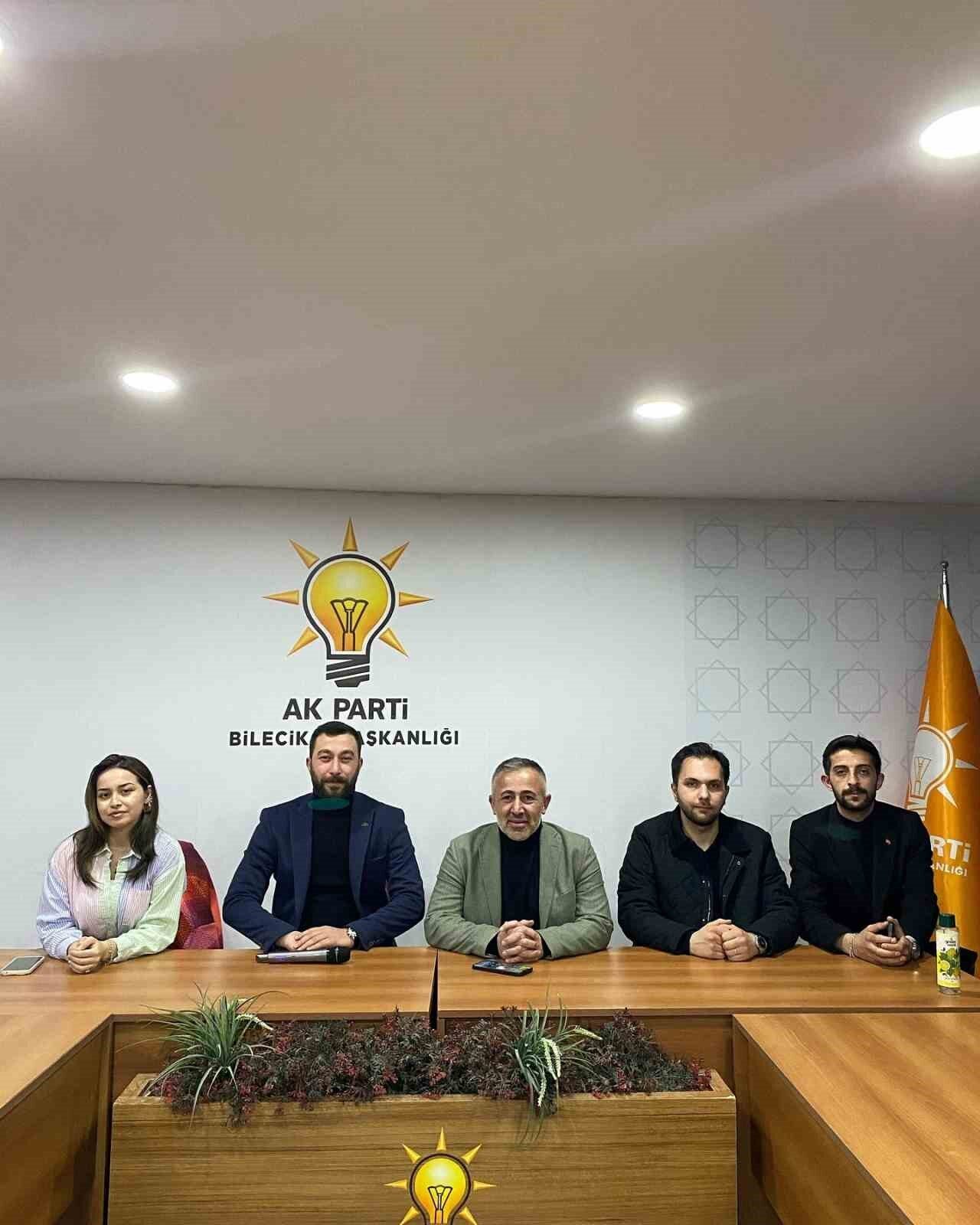 AK Parti Bilecik İl Başkanı Serkan Yıldırım, İl Gençlik Kolları'nın