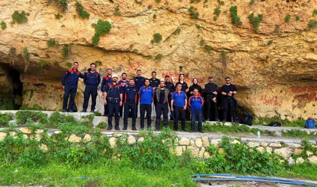 AFAD, Hasankeyf’te Tsunami Tatbikatıyla Ekiplerin Kriz Yönetim Becerilerini Geliştirdi Batman AFAD, Hasankeyf'de afet müdahalesi için kapsamlı bir tatbikat düzenledi.