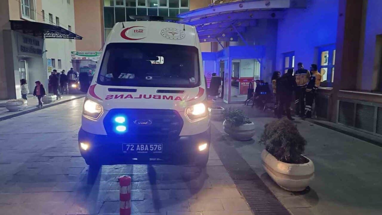 Batman'da 16 yaşındaki İ.A., Emekli TOKİ konutlarındaki merdiven boşluğuna düşerek