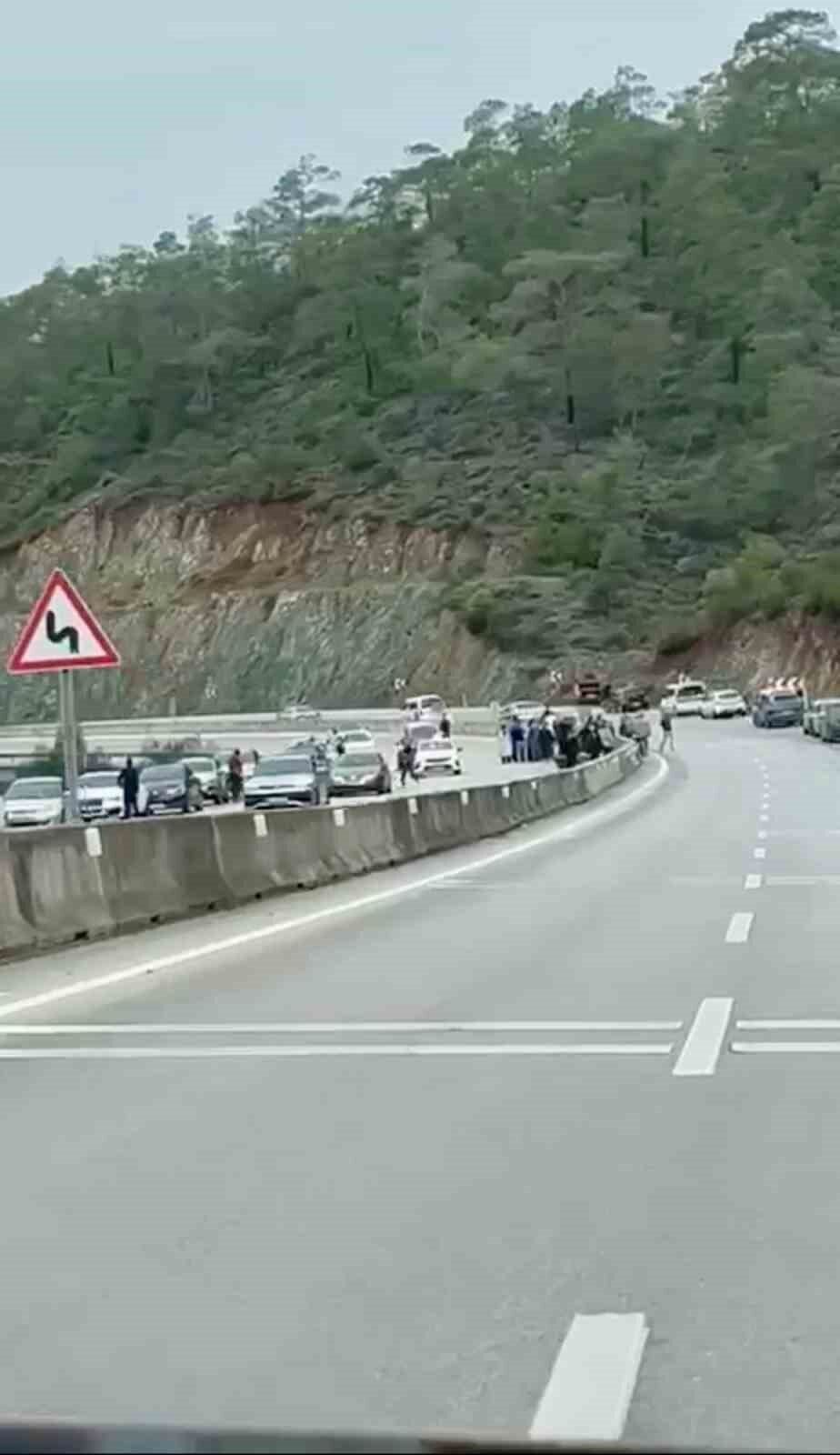 Muğla'nın Fethiye ilçesinde Cihan Selahattin Başol (40) motosikletinin kontrolünü kaybederek