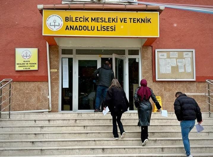 Bilecik’te Özel Güvenlik Eğitimi Sınavı Gerçekleştirildi Bilecik'te, Özel Güvenlik Denetleme Başkanlığı'nın düzenlediği 114. Temel Eğitim ve