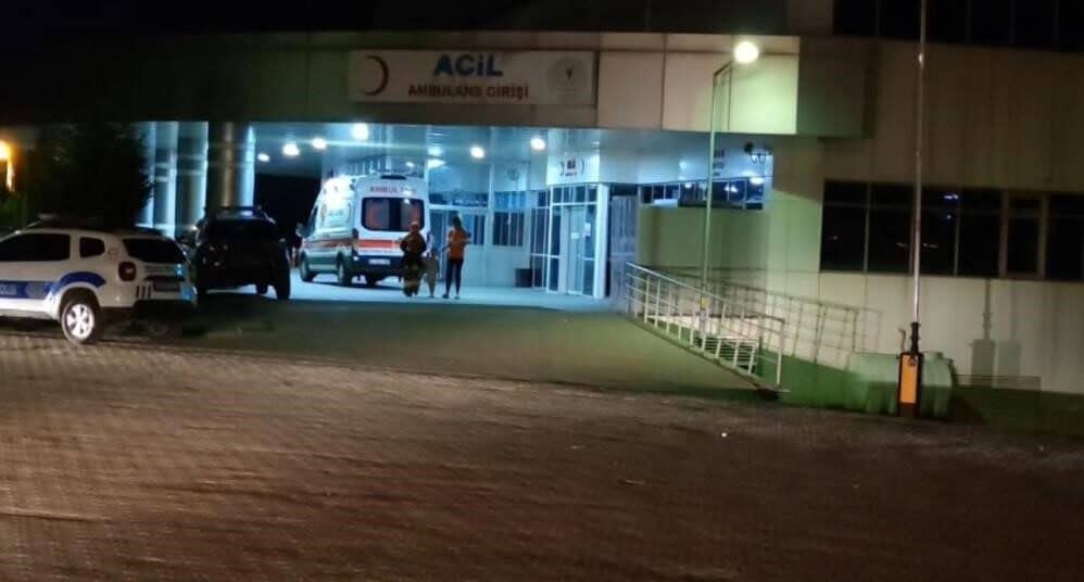 Bingöl’de Trafik Kazası: İki Araç Çarpıştı, 8 Yaralı! Bingöl'de meydana gelen trafik kazasında, 12 EA 270 plakalı hafif