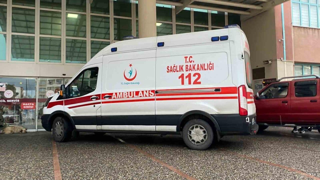 Aydın'ın İncirliova ilçesinde, güreş boğası tarafından saldırıya uğrayan 29 yaşındaki