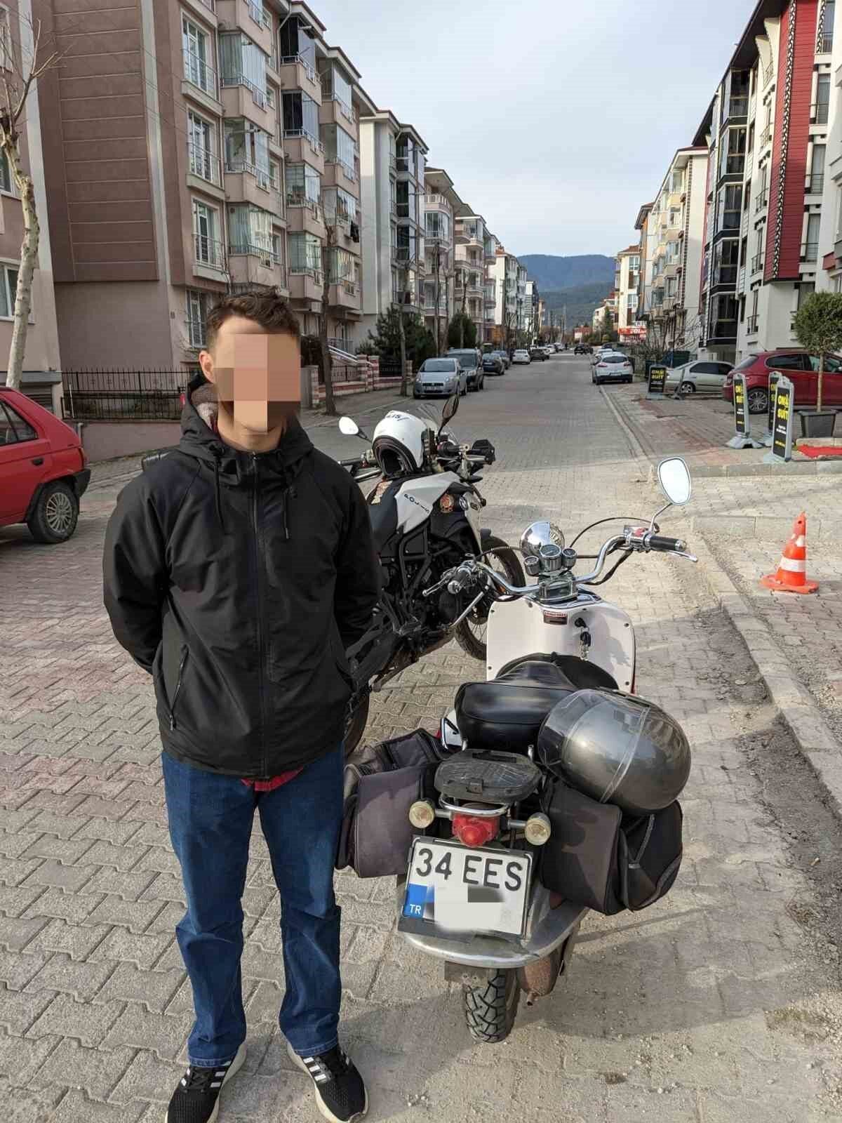 Bolu'da motosikletinin plakasını sahte olarak değiştiren sürücü, trafik denetimi sırasında