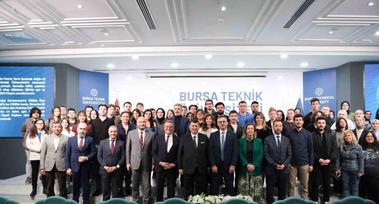 Mudanya Üniversitesi Mütevelli Heyeti Başkanı Gıyasettin Bingöl, BTÜ Konuşmaları'nda eğitim