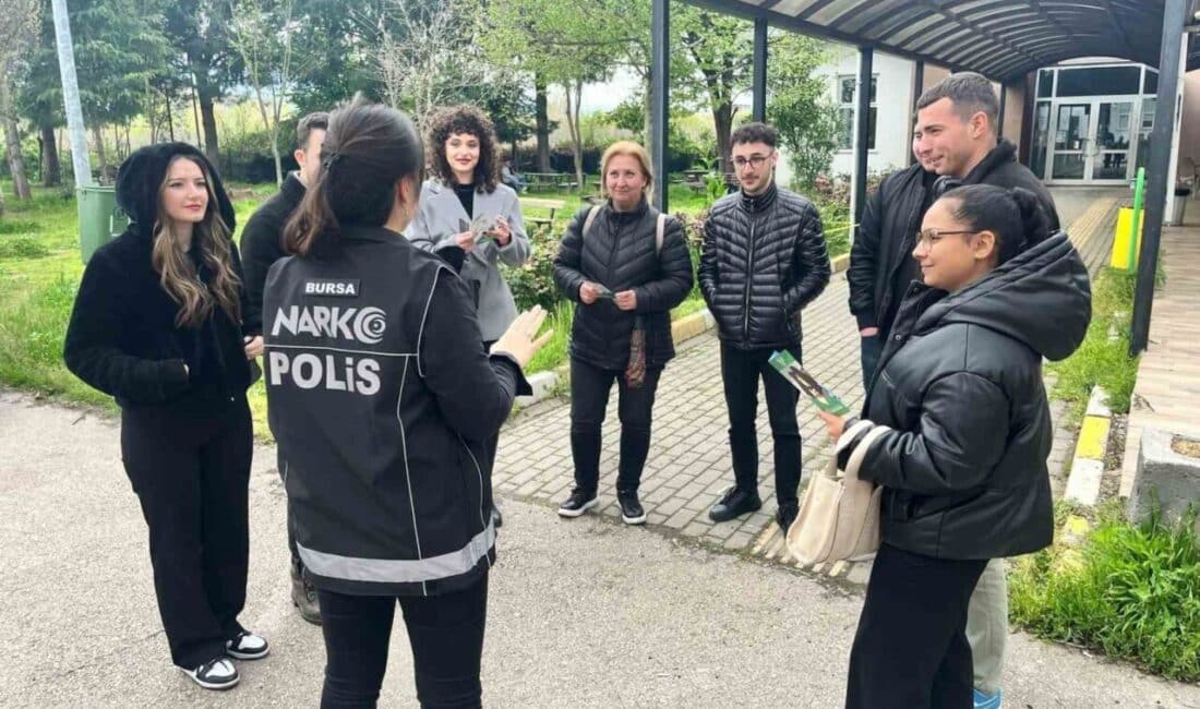 Bursa’da Narkotik Ekiplerinden Farkındalık Faaliyeti: 9 Bin 153 Kişi Bilgilendirildi Bursa İl Emniyet Müdürlüğü Narkotik Suçlarla Mücadele Şube Müdürlüğü, 30