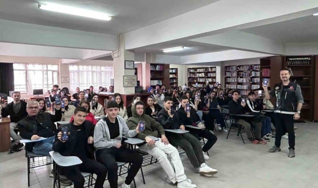 Bursa’da Uyuşturucu İle Mücadele Etkinlikleri 5 Bin Kişiye Ulaşıldı Bursa Narkotik Şube Müdürlüğü, "En İyi Narkotik Polisi Anne" ve
