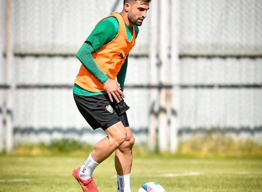 Bursaspor, Bornova 1877 Maçına Hazırlıklarına Başladı TFF 3. Lig'de şampiyonluğa ulaşan Bursaspor, Bornova 1877 ile oynayacağı