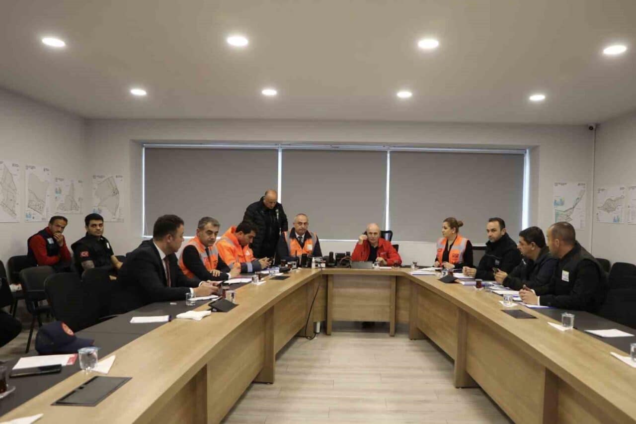 Marmara Denizi Silivri açıklarında 6.2 büyüklüğünde bir deprem sonrası Büyükçekmece