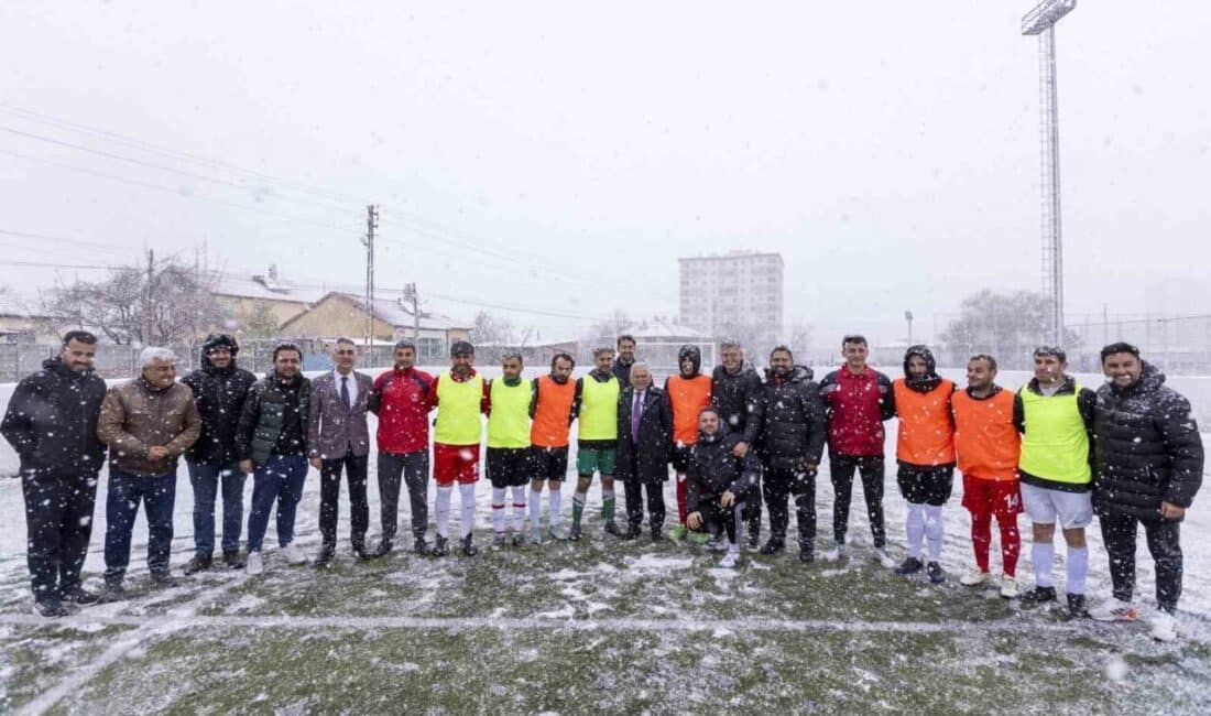 Kayseri Büyükşehir Belediye Başkanı Dr. Memduh Büyükkılıç, Görme Engelliler B1
