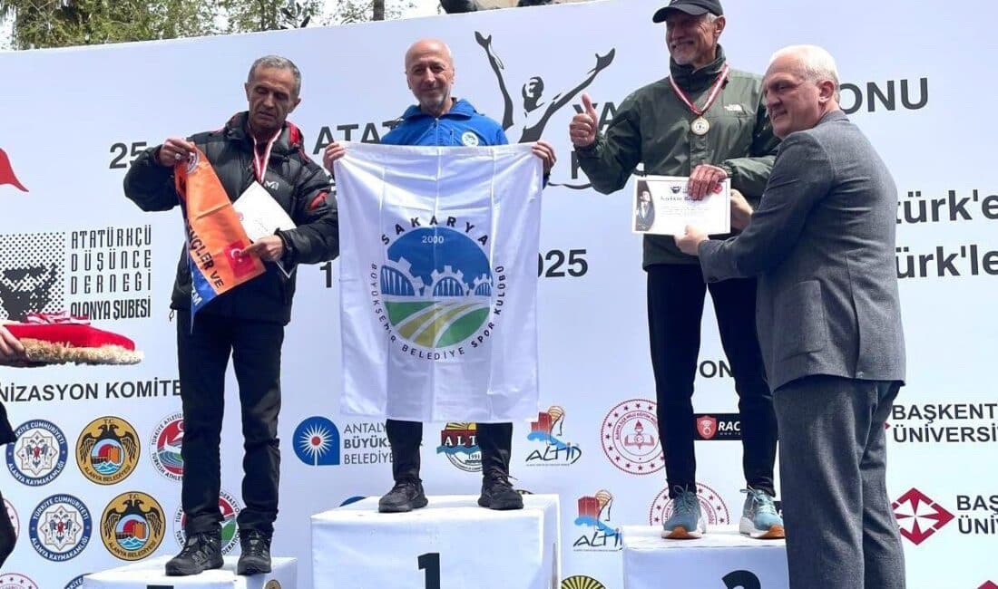 Sakarya Büyükşehir Belediyesi’nden Ali Turan, 25. Alanya Atatürk Yarı Maratonu’nda 60 yaş üstü şampiyonu oldu! Sakarya Büyükşehir Belediyesi atletizm sporcusu Ali Turan, 13 Nisan’da Alanya'da