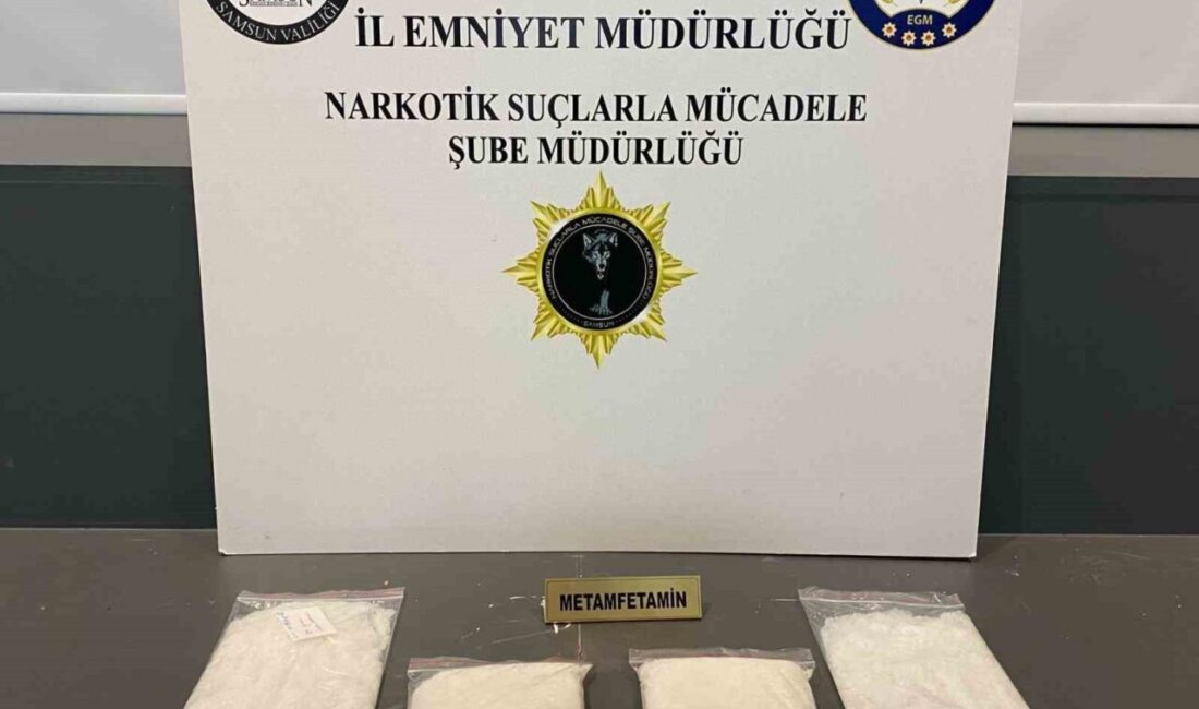 Samsun’da çamaşır makinesinde gizlenmiş 1 kilo 361 gram metamfetamin yakalandı. Samsun Emniyet Müdürlüğü, Havza'da bir kapalı kasa kamyonette çamaşır makinesinde