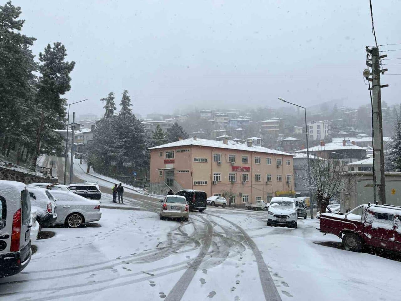 Çorum'da, etkili kar yağışı ve soğuk havanın neden olduğu olumsuz