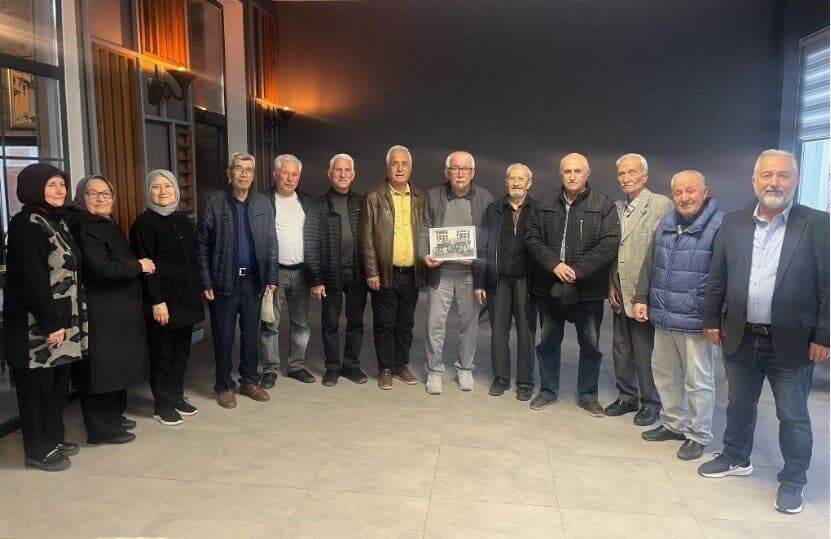 Kütahya’nın Tavşanlı ilçesi Değirmisaz'da doğup büyüyenler, yıllar sonra Meteoroloji Sosyal