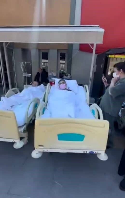 İstanbul'daki 6,2 büyüklüğündeki depremin ardından, Mehmet Akif Ersoy Göğüs Kalp