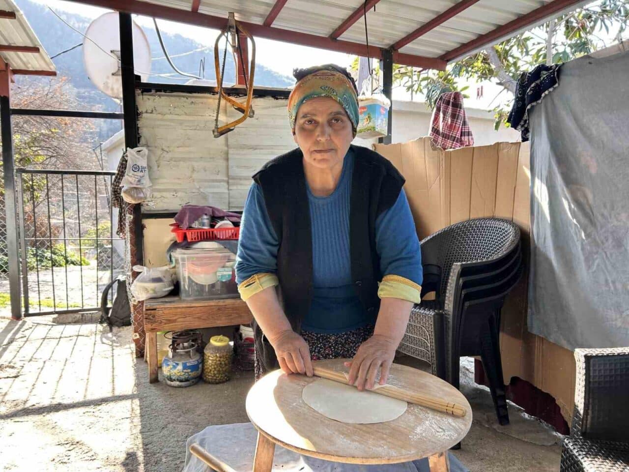 Hatay'da 58 yaşındaki Hatice Yılmaz, Kahramanmaraş merkezli depremler sonrası evi