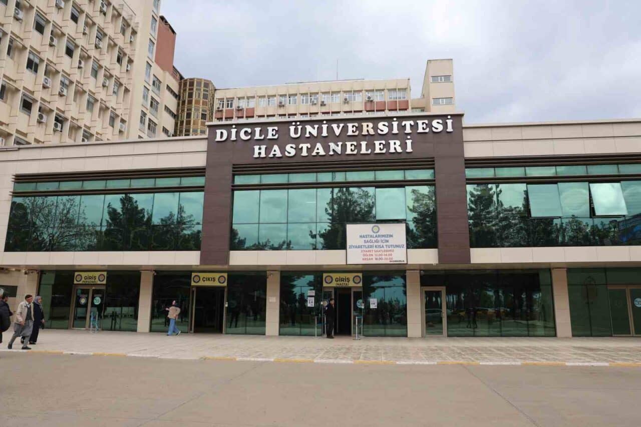 Dicle Üniversitesi, Berivan Önder'in ameliyat sonrası yaşadığı sorunlar ve "bıçak