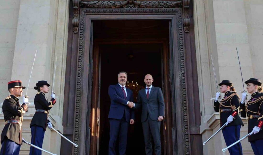 Dışişleri Bakanı Hakan Fidan, Fransa’da Jean-Noel Barrot ile Önemli Görüşmeler Gerçekleştirdi Dışişleri Bakanı Hakan Fidan, resmi ziyaret için Fransa'ya giderek Paris'te